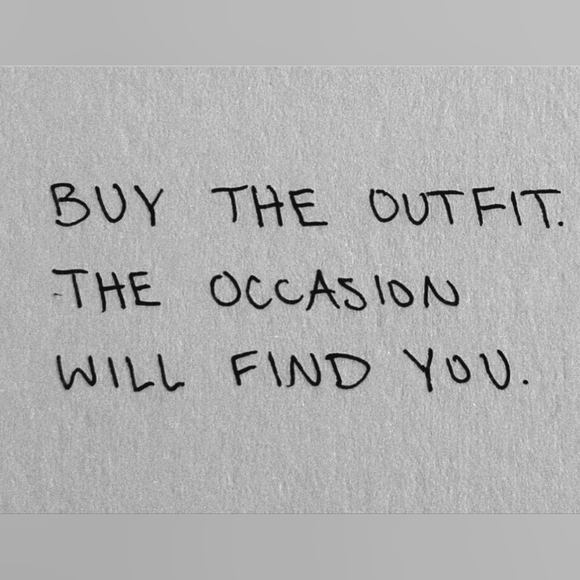 Women clothes and accessories - Picture 6 of 6